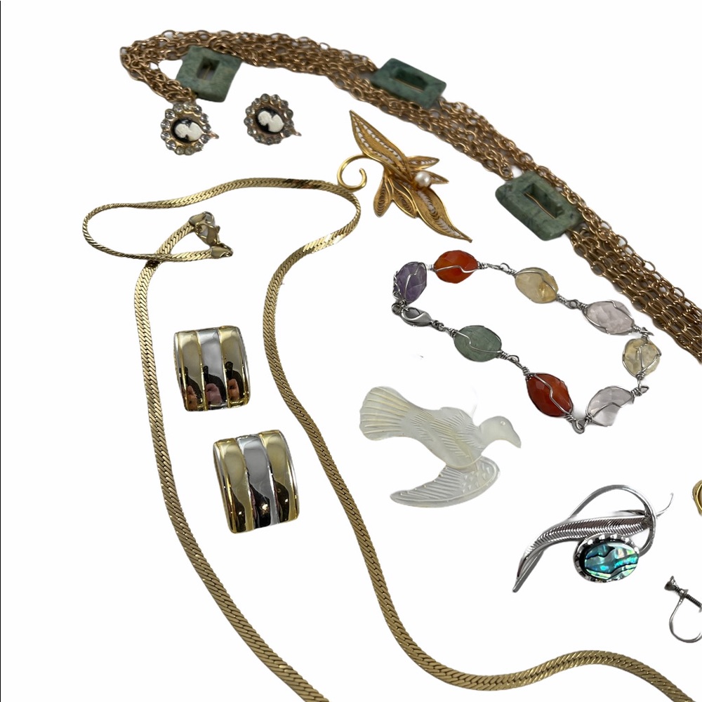 Vintage Jewelry LOT Necklace earrings bracelets - Picture 2 of 12